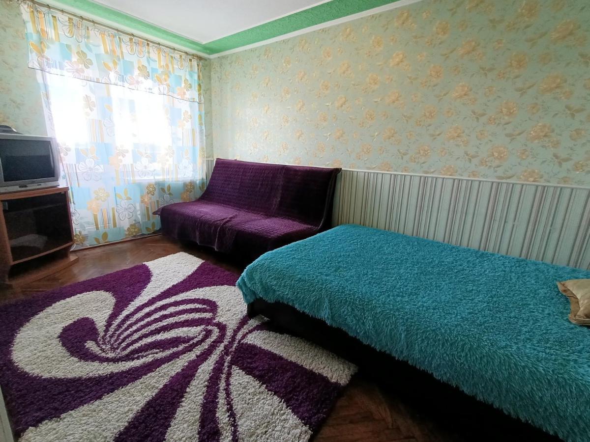 Home On Gagarina クロプィウヌィーツィクィイ エクステリア 写真